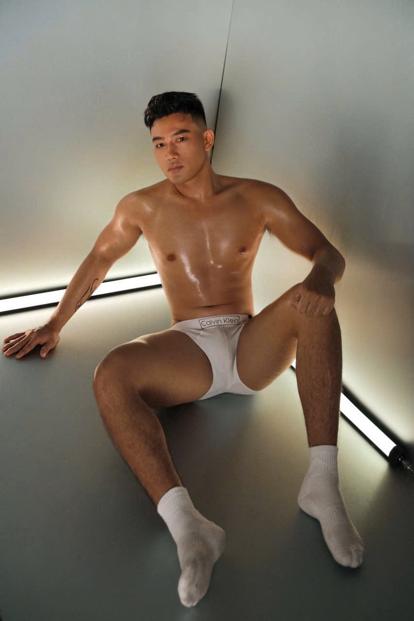 nhận